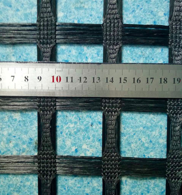 De Grondstabilisatie Mesh Fiberglass Geogrid Alkali Resistant van de cementbestrating