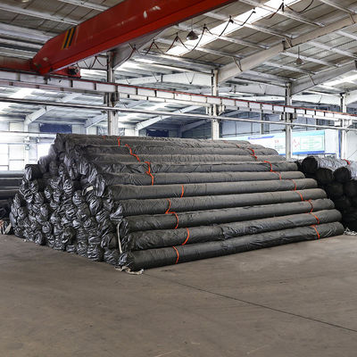 Hydrostatische drukbestendige geomembraan Lengte 50 tot 100m Waterdichte Barrière voor stortplaatsbekledingen en mijnbouwprojecten