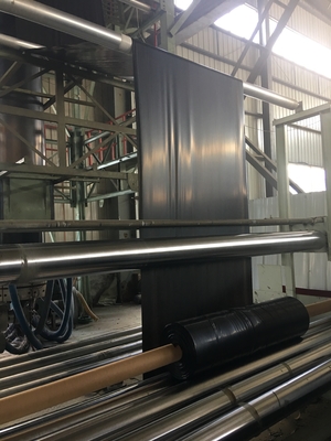 Carbon black gehalte 2,0-3,0% scheursterkte ≥25KN/m Verlenging bij breuk ≥700% HDPE geomembrane liner voor de mijnbouw