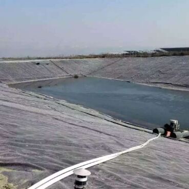 UV-bestendige 1,5 mm gladde HDPE-geomembraanvoering voor landbouwirrigatiereservoirs