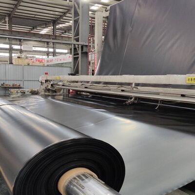 UV-bestendige 1,5 mm gladde HDPE-geomembraanvoering voor landbouwirrigatiereservoirs