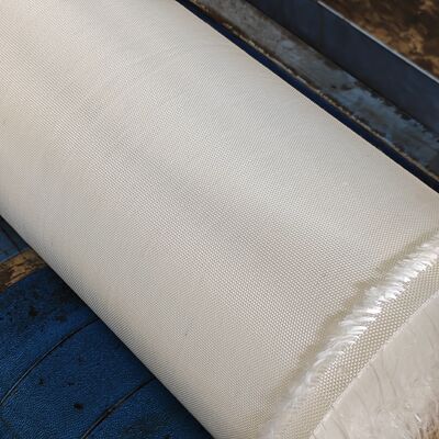 200 kN/m Ultra-hoge sterkte PET Geweven Geotextile Stof Voor Zwakke Fundamenten Verbetering