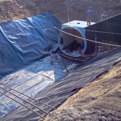 Vissenveilige HDPE-geomembrane-liner voor vijver- en landbouwriegeringsreservoirs