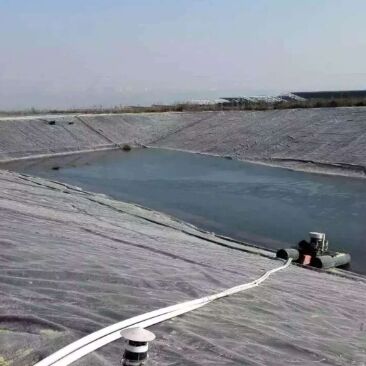 Vissenveilige HDPE-geomembrane-liner voor vijver- en landbouwriegeringsreservoirs