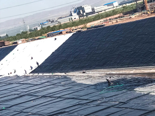 UV-beschermde zwarte HDPE-geomembraanvoering voor kunstmatige meerconstructie