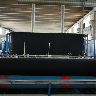 Zwarte niet-geweven geotextiel weed barrière stof voor boomgaarden en tuinpaden