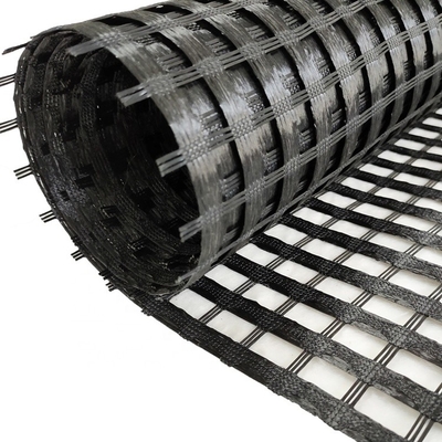 Bi-axiale warp glasvezel geogrid roll lengte 50m-100m maasgrootte 25mm x 25mm voor bodem scheiding en versterking